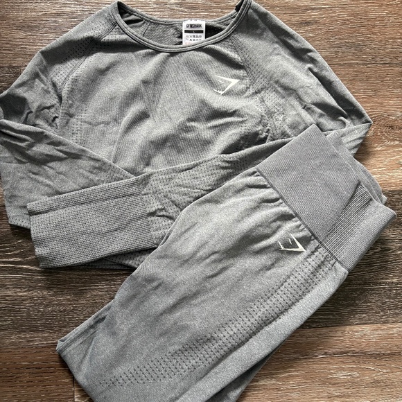 Gymshark Tops - gymshark seamless set